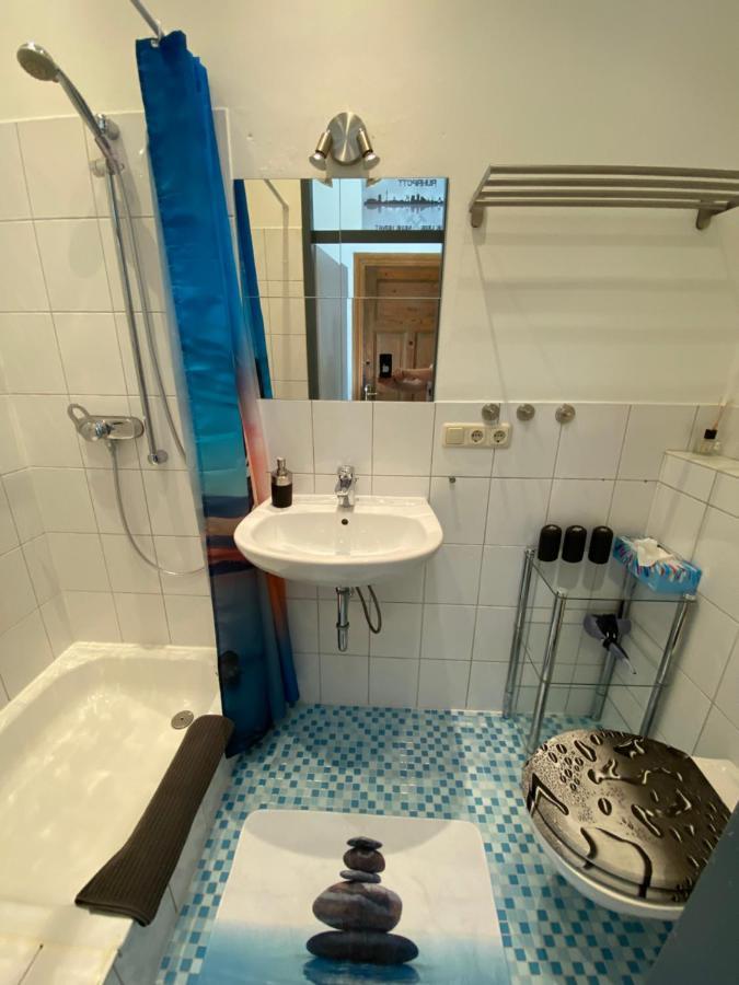 Goyapartment Fuer Handwerker & Business City-Nah!! Free Netflix! Modern! Bochum Bagian luar foto
